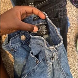 4 pairs of fashion nova womens jeans! Size four. I can no longer fit. Gentlyuse